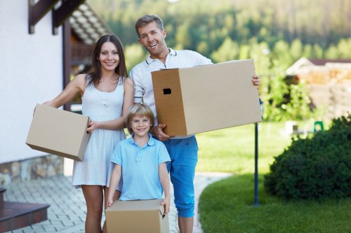Local moving truck support for flats, offices, and storage moves in Hackney