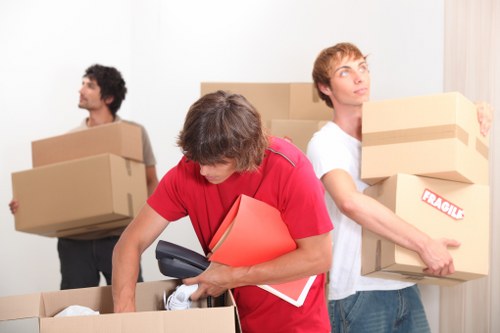 Hackney moving van support for residential and commercial moves