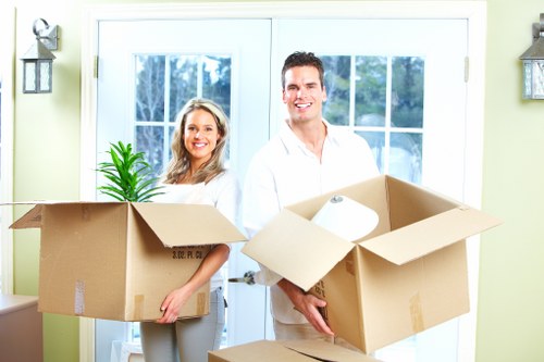 Transparent pricing quote form for Hackney removals